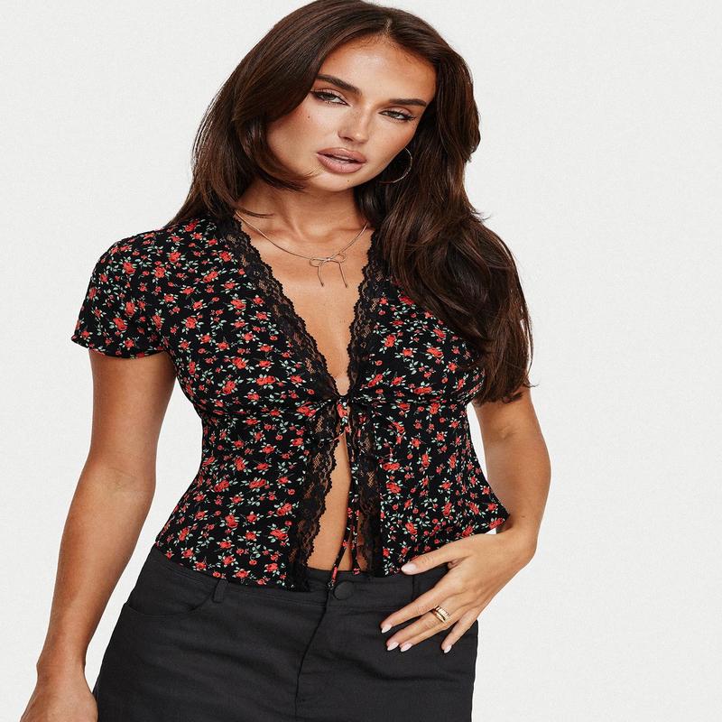 Hunton Short Sleeve Top Black Floral