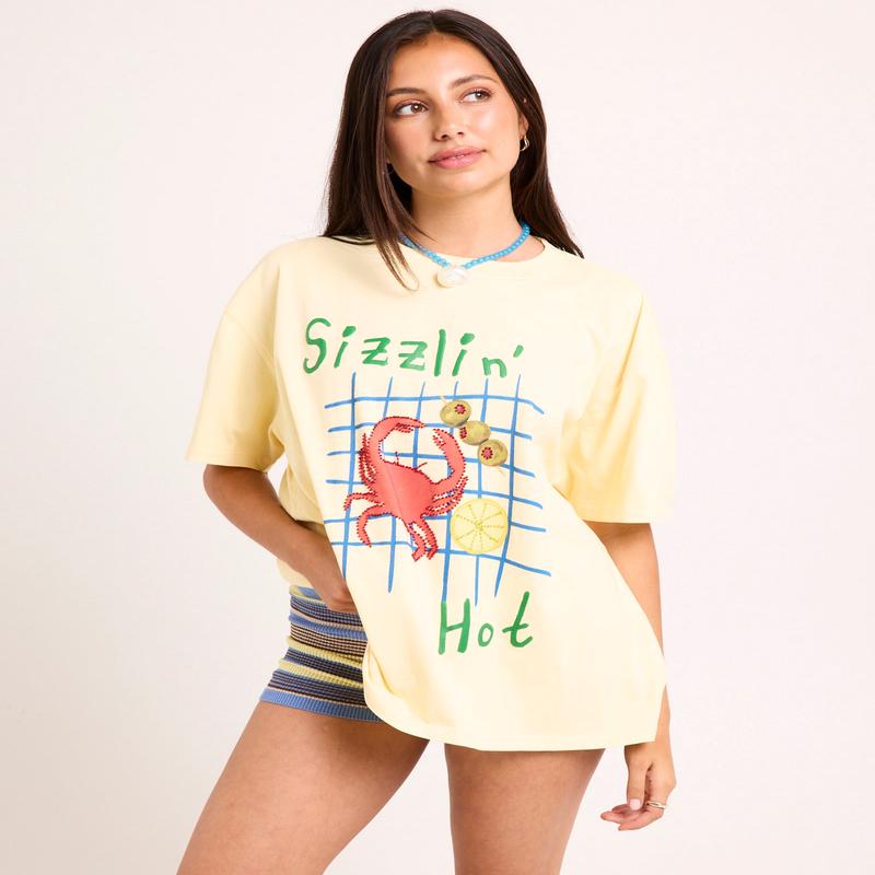 Sizzli'N Hot Oversized T-Shirt