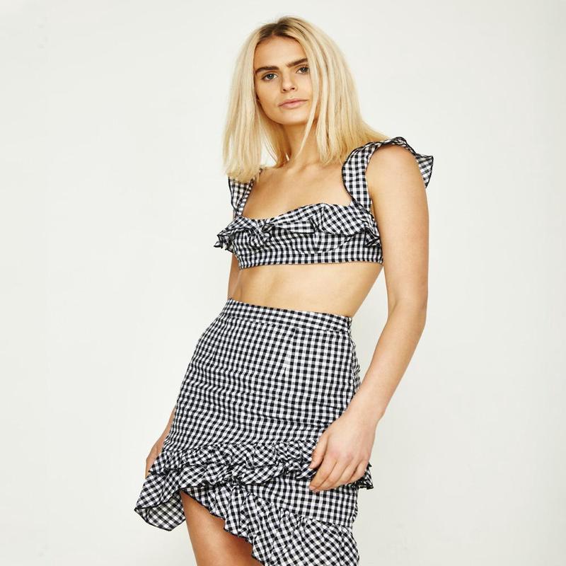 Slave For You Ruffle Crop