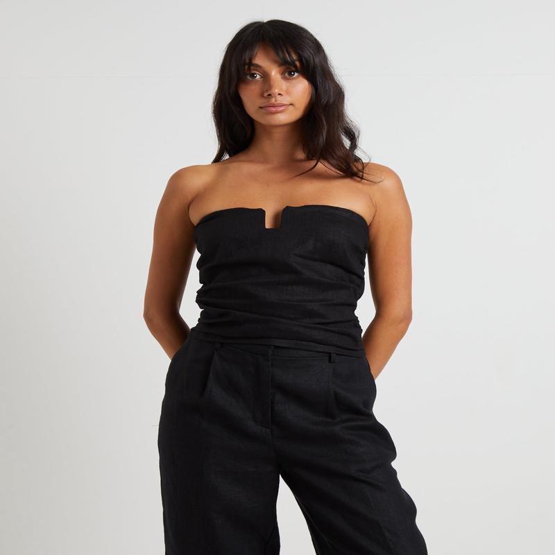 Lui Cut Out Linen Bandeau Top in Black