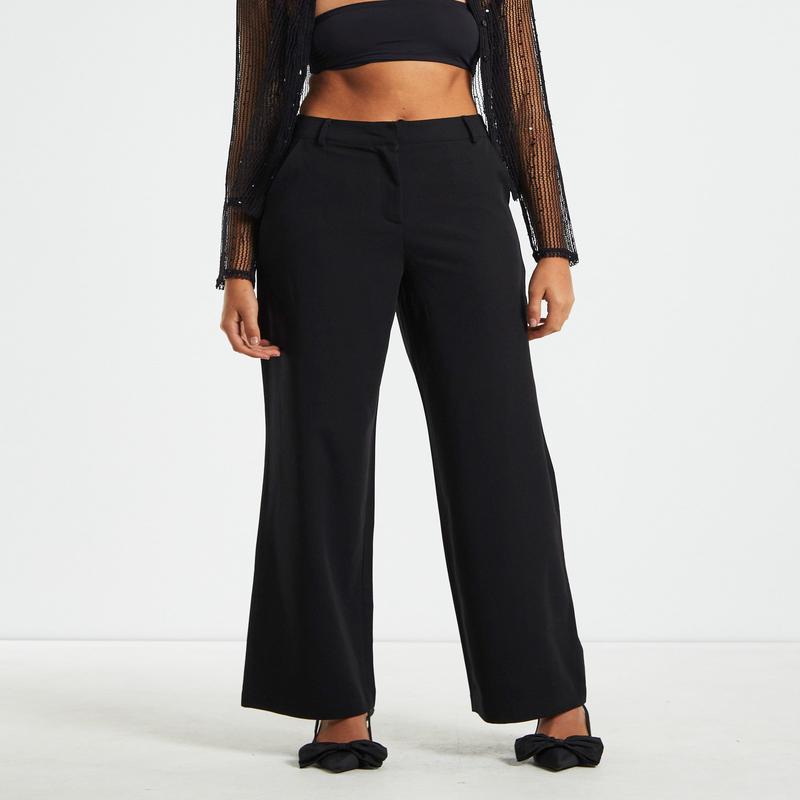 Valerie Straight Leg Suit Pants in Black