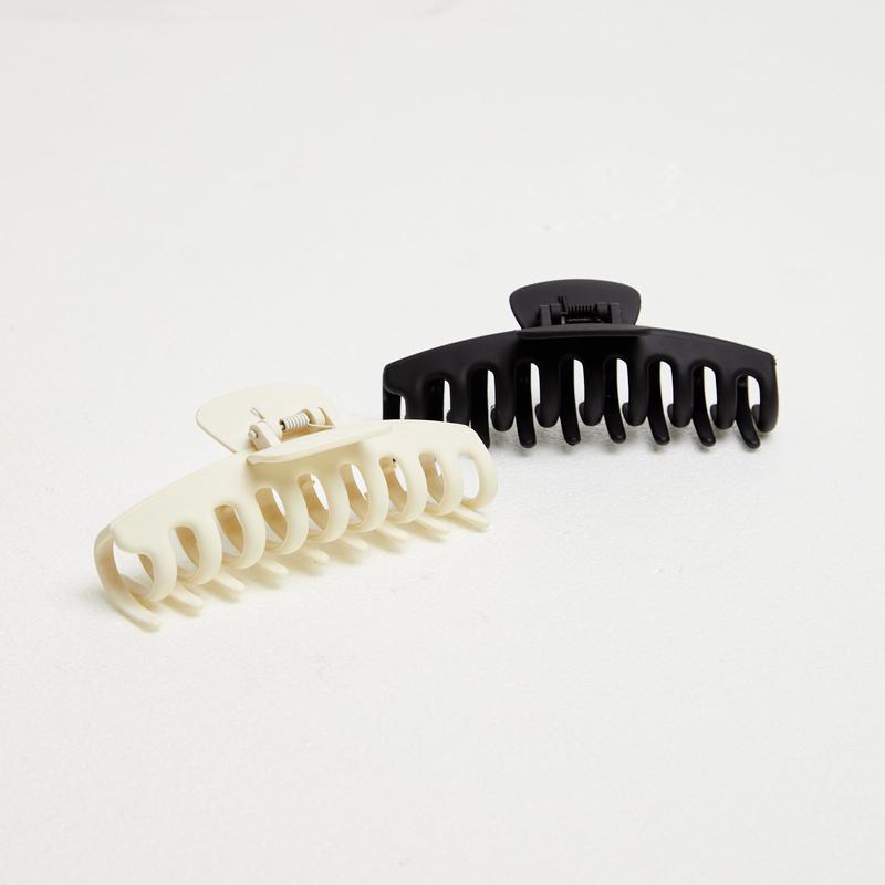 Matte Claw Clips in Black/White