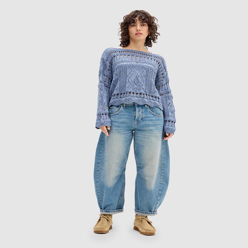 BDG Renae Barrel Jeans