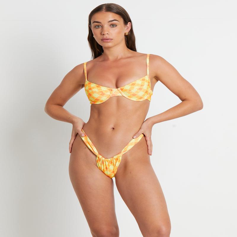 Ditzy Underwire Bra Bikini Top in Lemontini