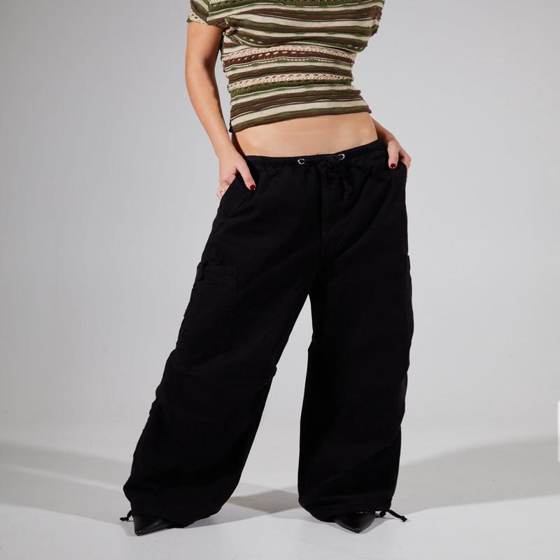 Parachute Cargo Pants Black