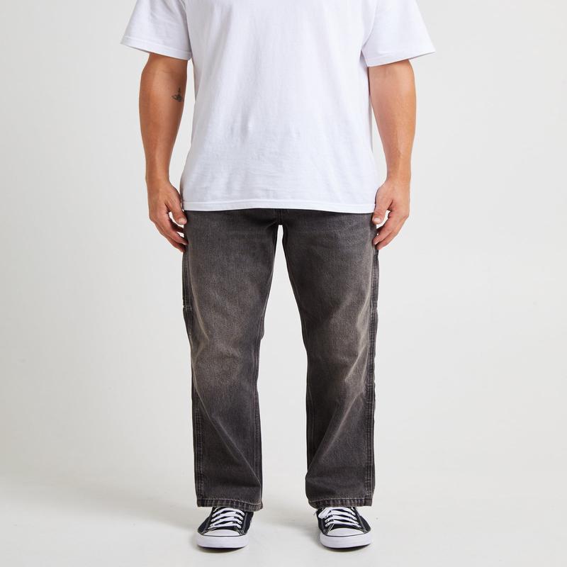 568 Stay Loose Carpenter Jeans Going Backwards