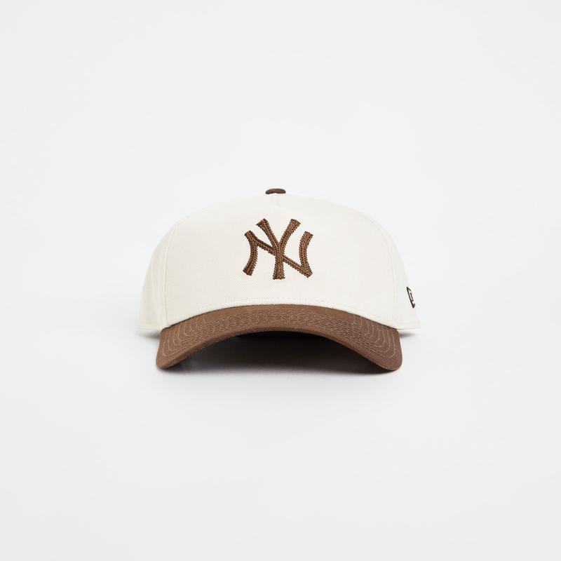 9Forty A- Frame Two Tone New York Yankees Winecork Chainstitch Cap