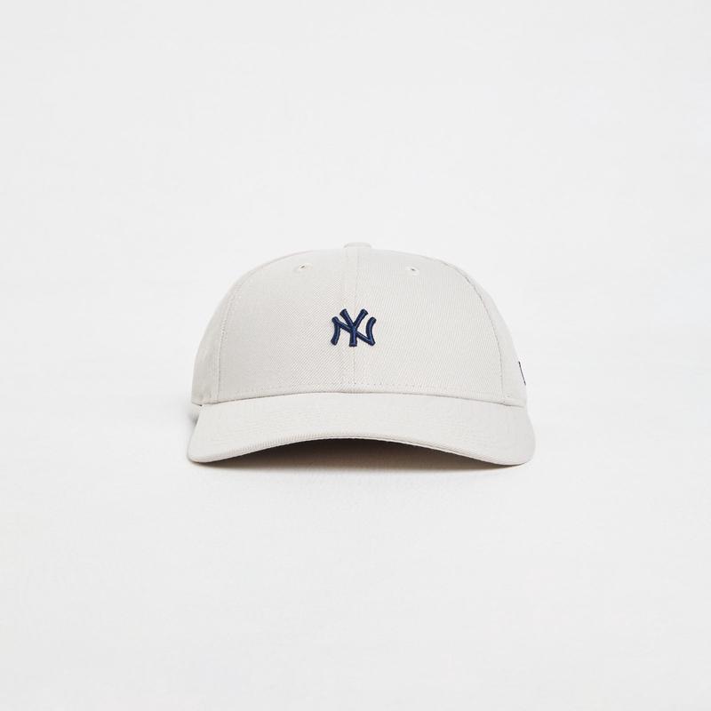 9Forty New York Yankees Mini Logo Cap