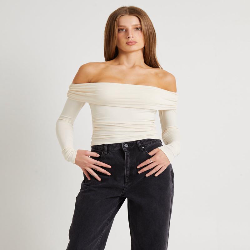 Kia Cold Shoulder Ruch Top