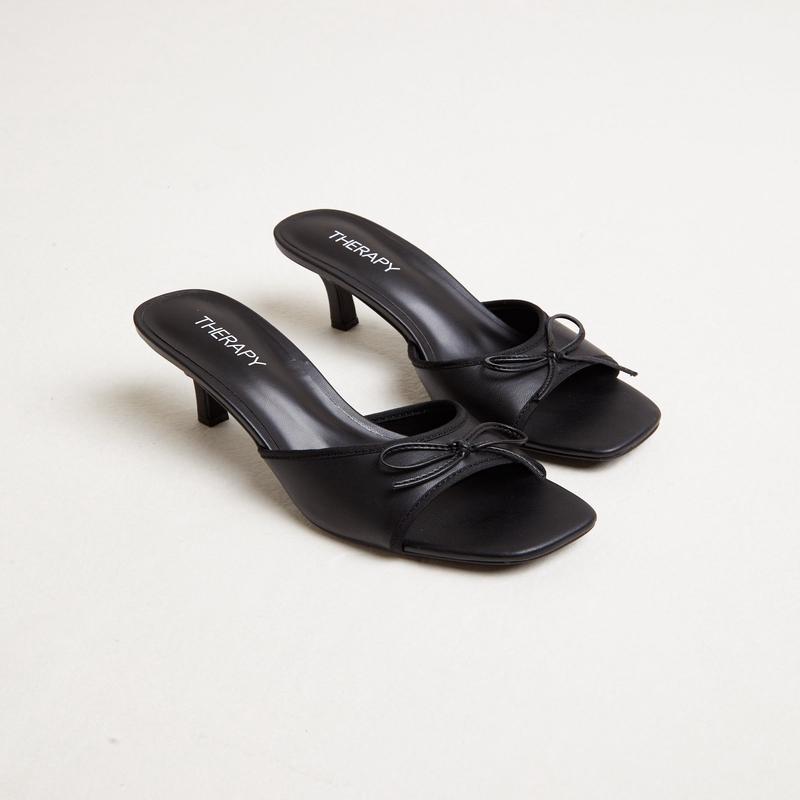 Jenner Kitten Heels in Smooth Black