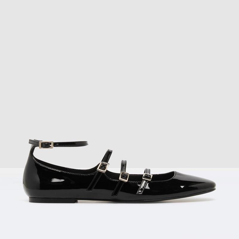 Odile Sandals in Black