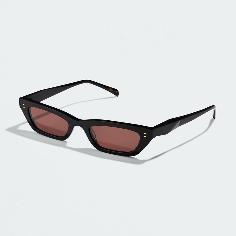 Ru Sunglasses in Black