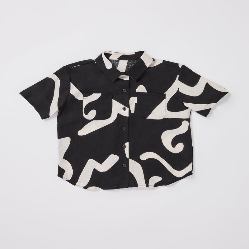 Girls Charlie Swirl Short Sleeve Shirt in Black