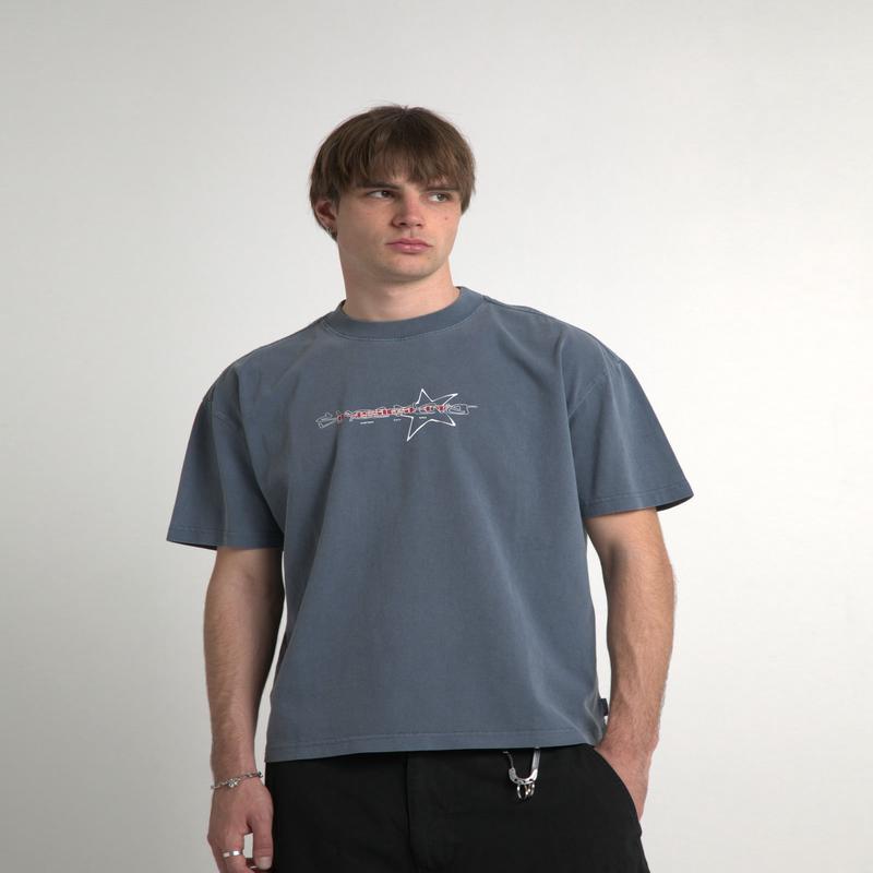 Gaze Cropped T-Shirt