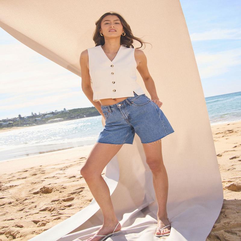 Hill Low Denim Shorts Sky Retro Raw Hem