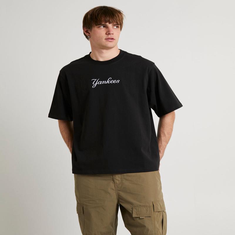 Mid-Script Heavyweight T-Shirt