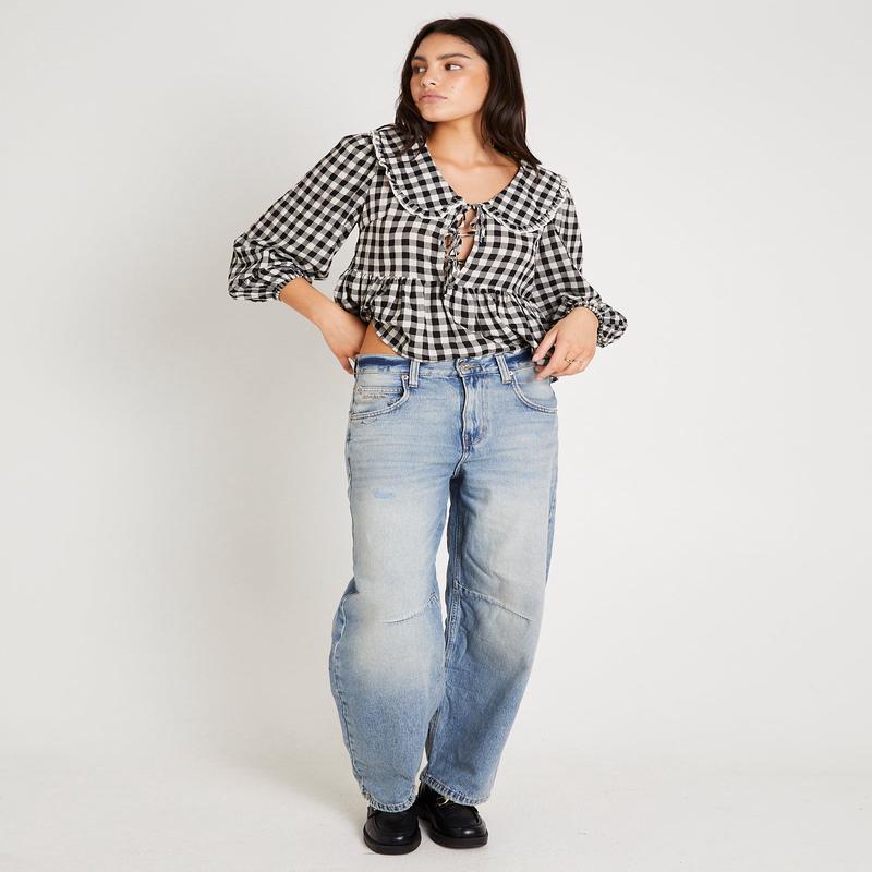 BDG Logan Buckle Baggy Barrel Denim Jeans