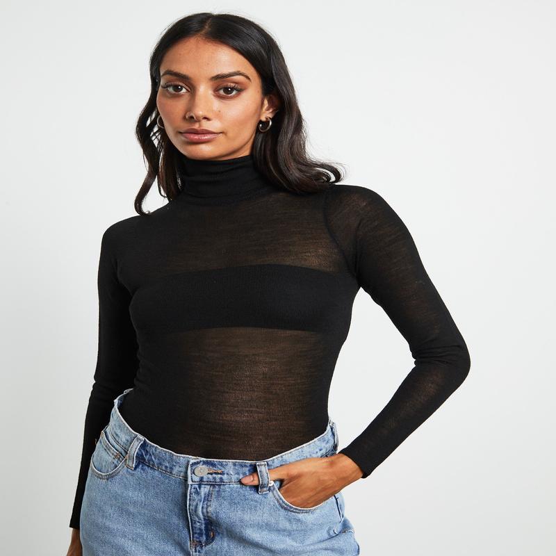 Turtle Neck Long Sleeve Top in Black